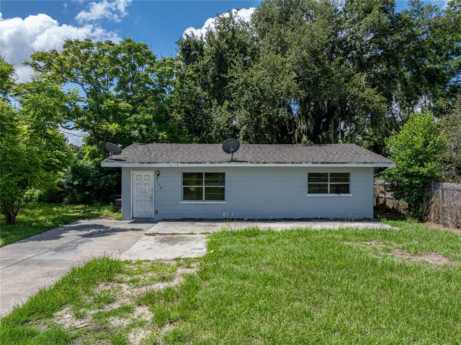 Property Photo:  3110 Avenue R NW  FL 33881 