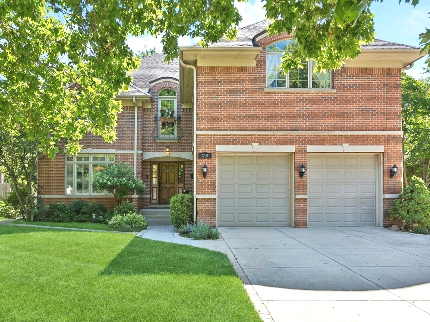 Property Photo:  316 Vista Drive  IL 60091 