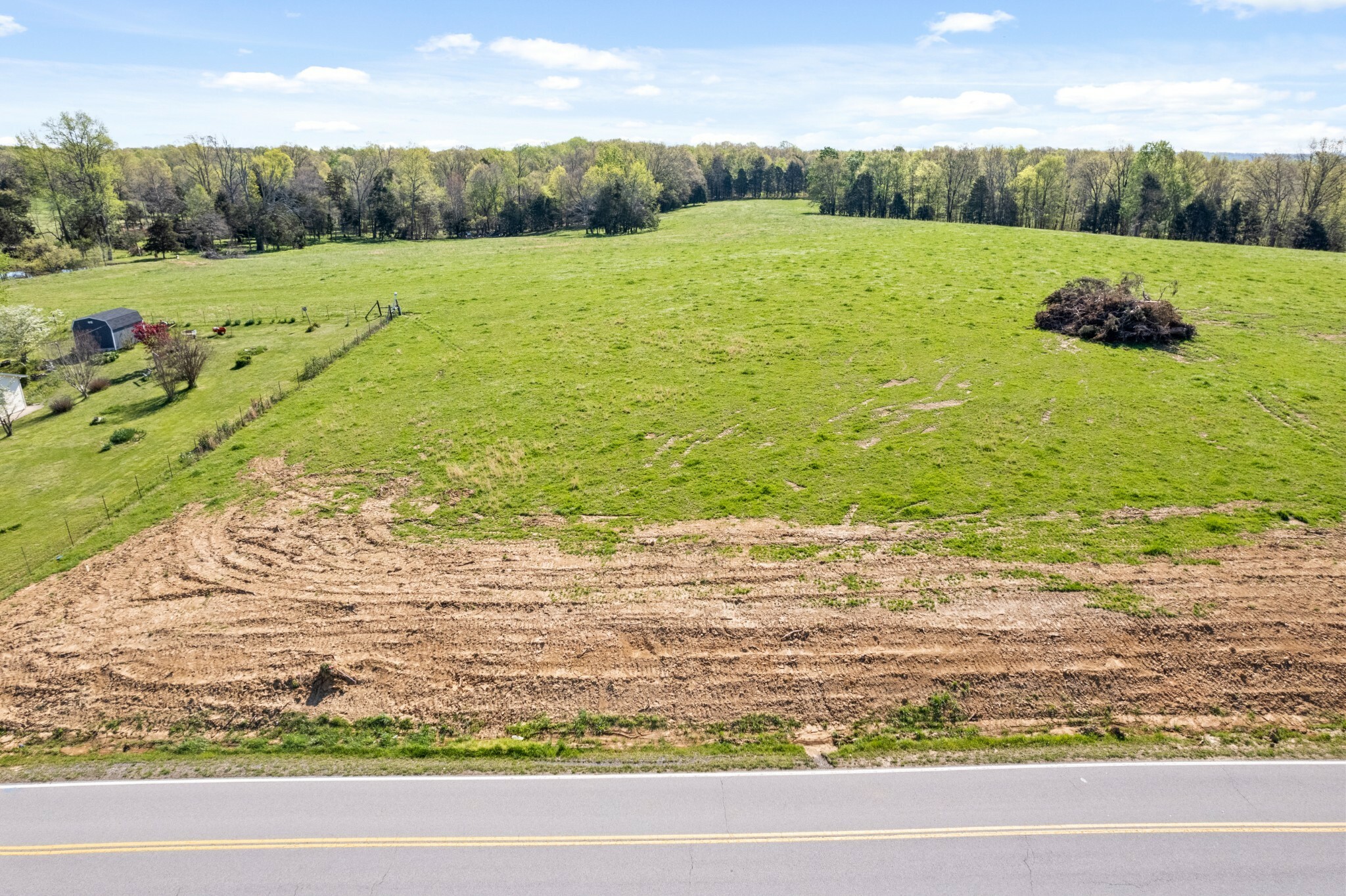 Property Photo:  5479 Louise Rd  TN 37051 