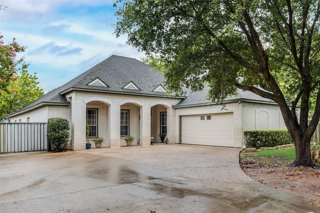 Property Photo:  2704 Aspen Drive  TX 75227 