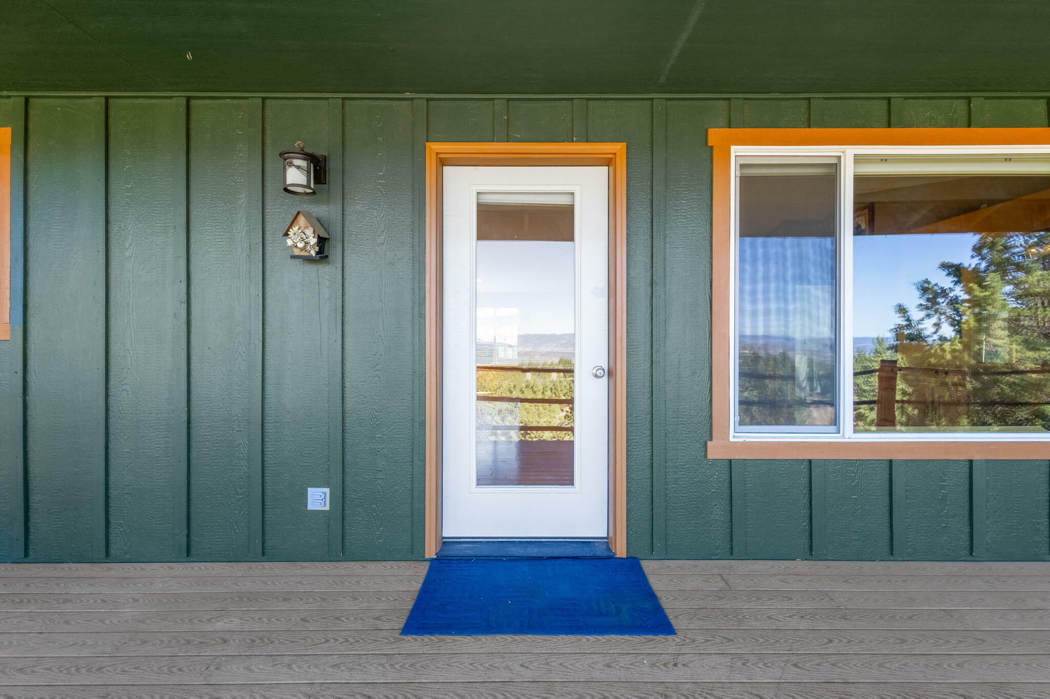 Property Photo: 6997 SE Scenic Drive OR 97754