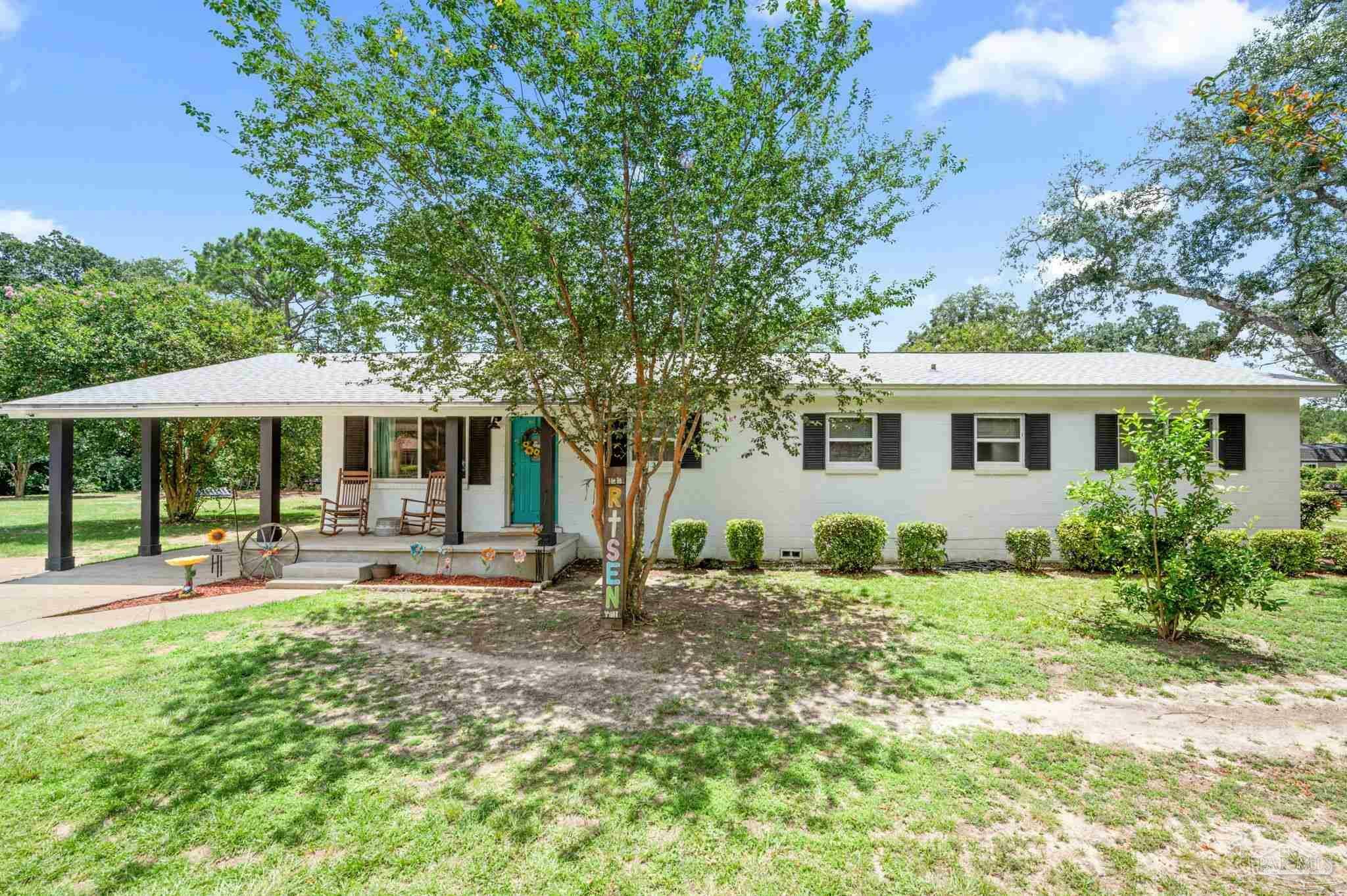 Property Photo:  7725 Pontiac Dr  FL 32506 