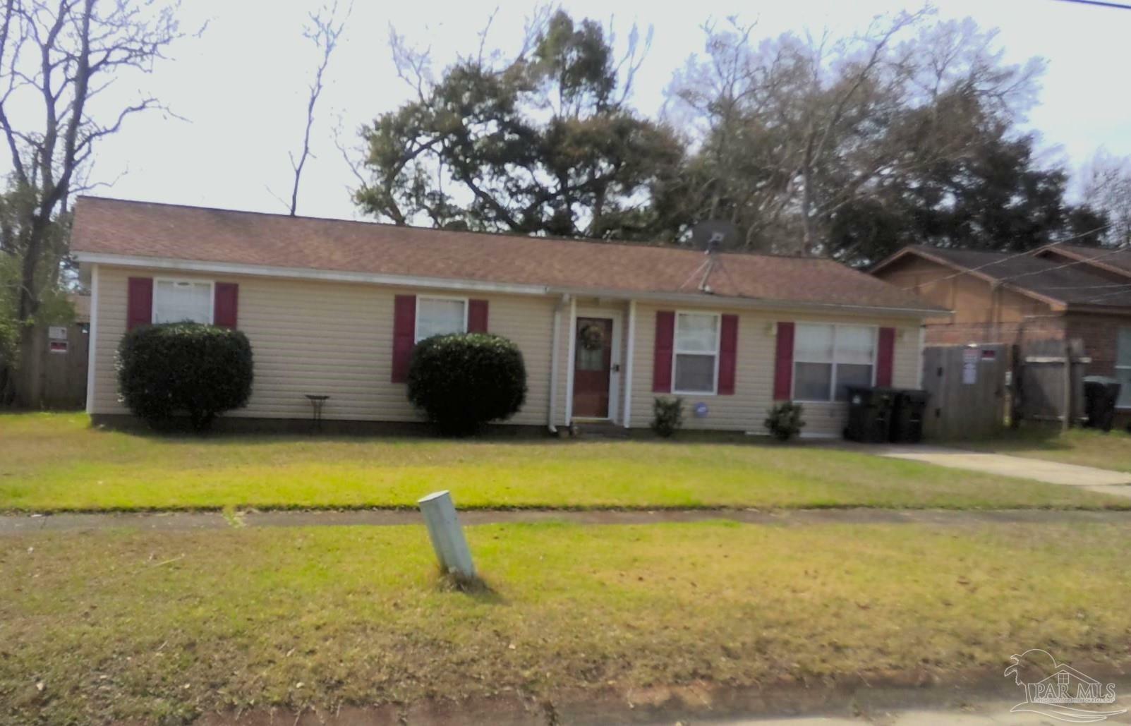 7045 Santa Barbara St  Pensacola FL 32526 photo