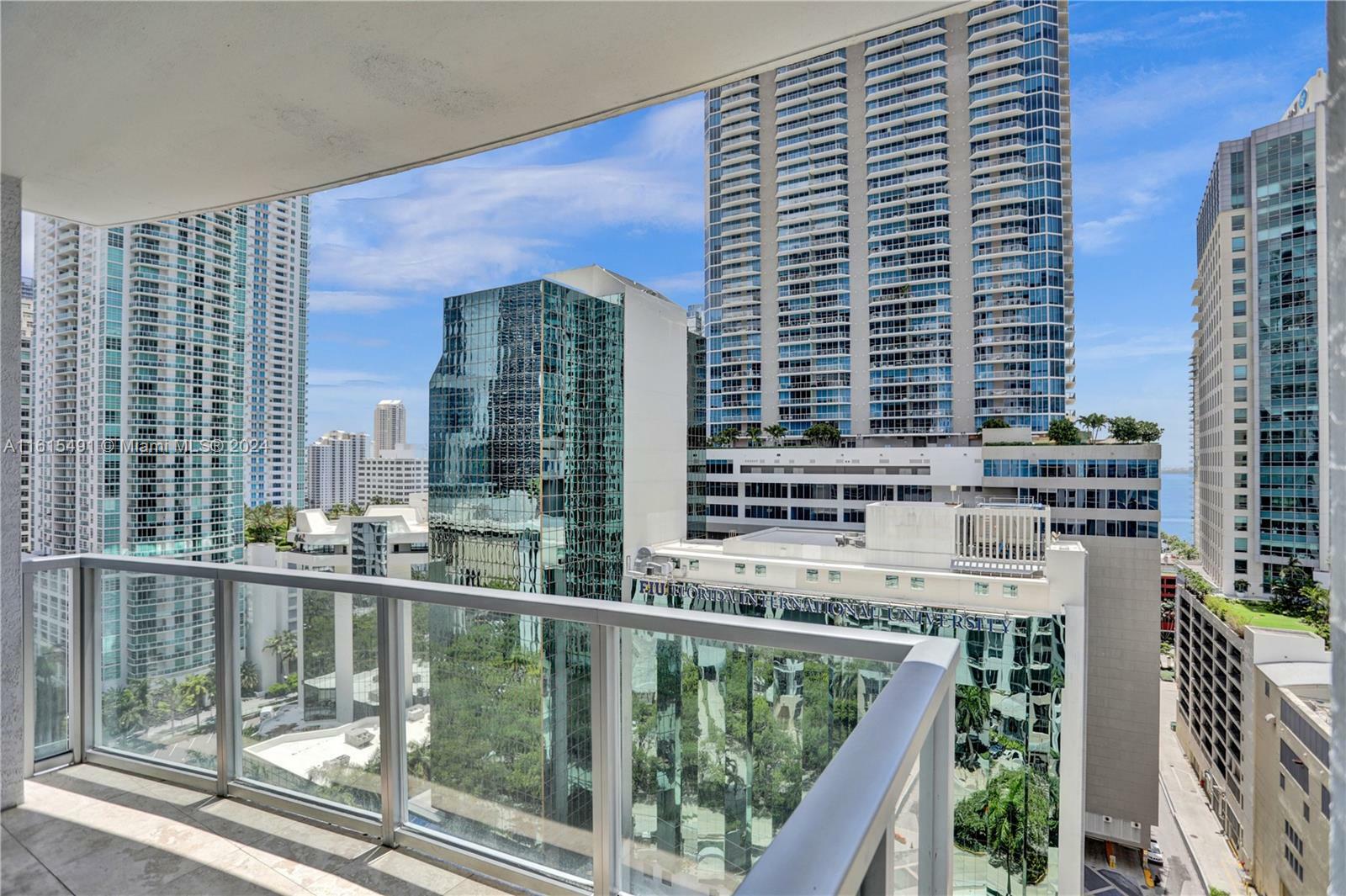 Property Photo:  1060 Brickell Ave 1703  FL 33131 