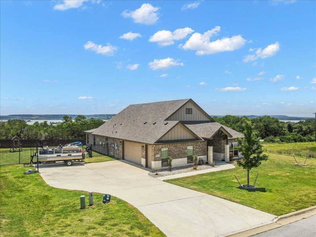 Property Photo:  3410 Shoreline Drive  TX 76548 