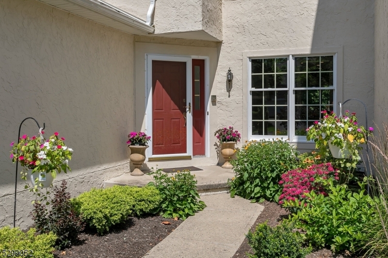 Property Photo:  21 Princeton Ct  NJ 07920 