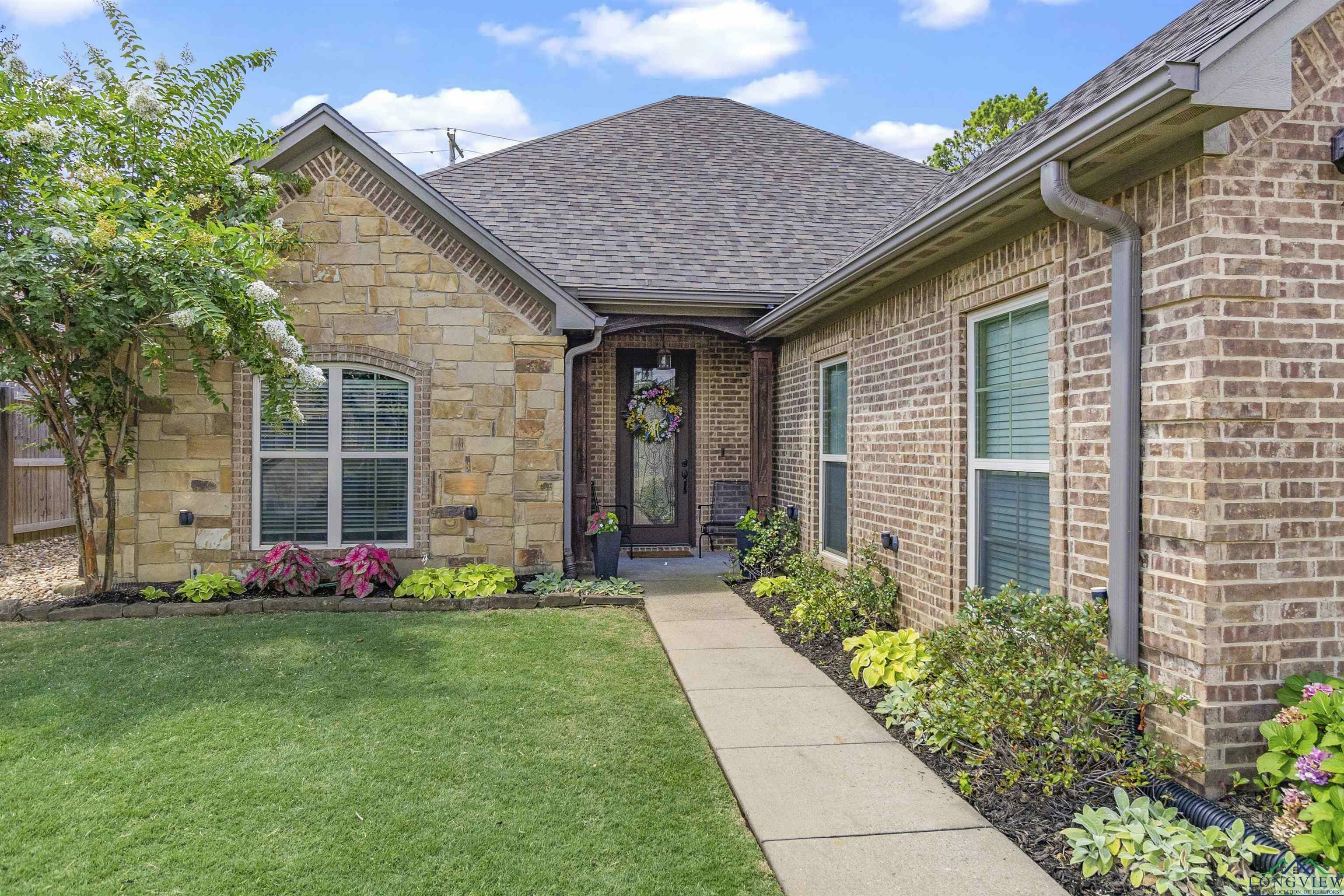 Property Photo:  107 Fredricksburg Circle  TX 75650 