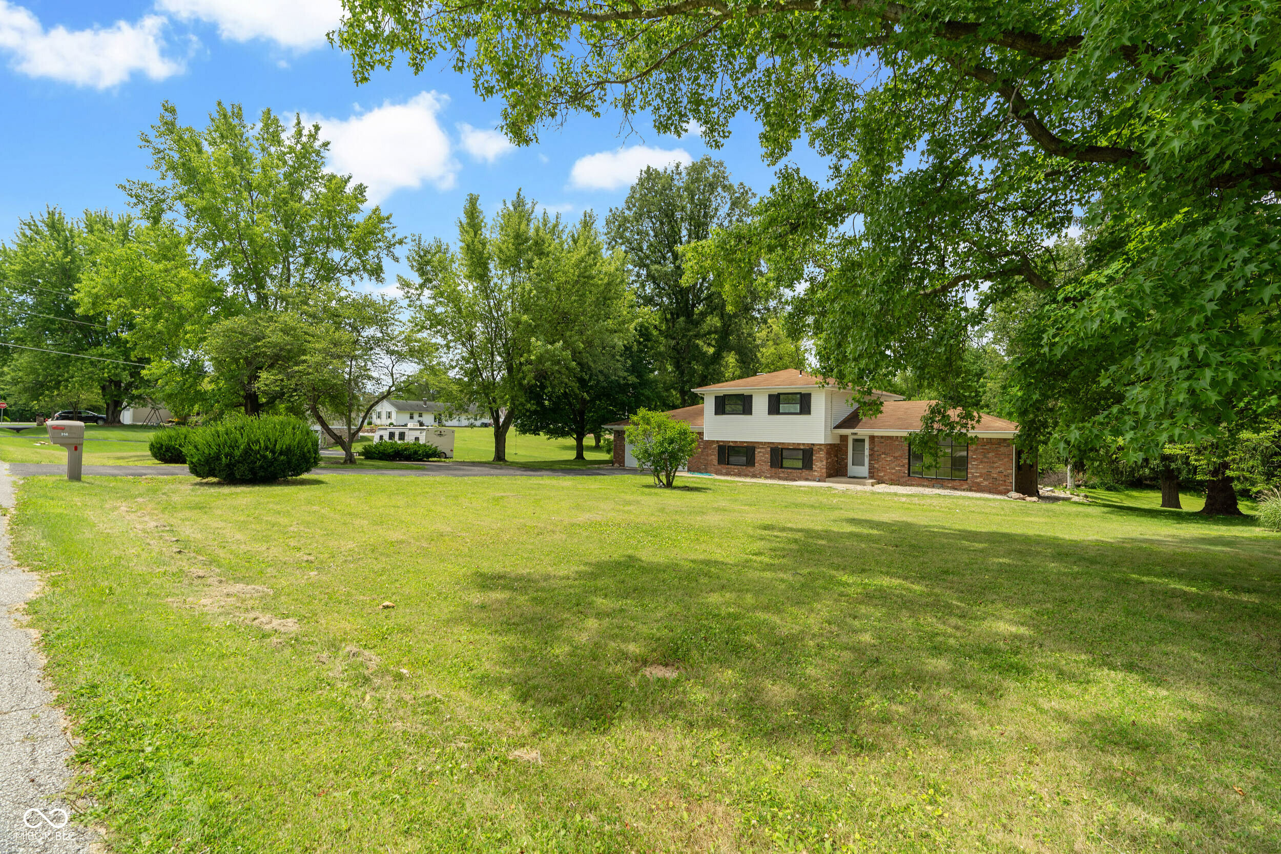 Property Photo:  266 E Rivercrest Drive  IN 46173 