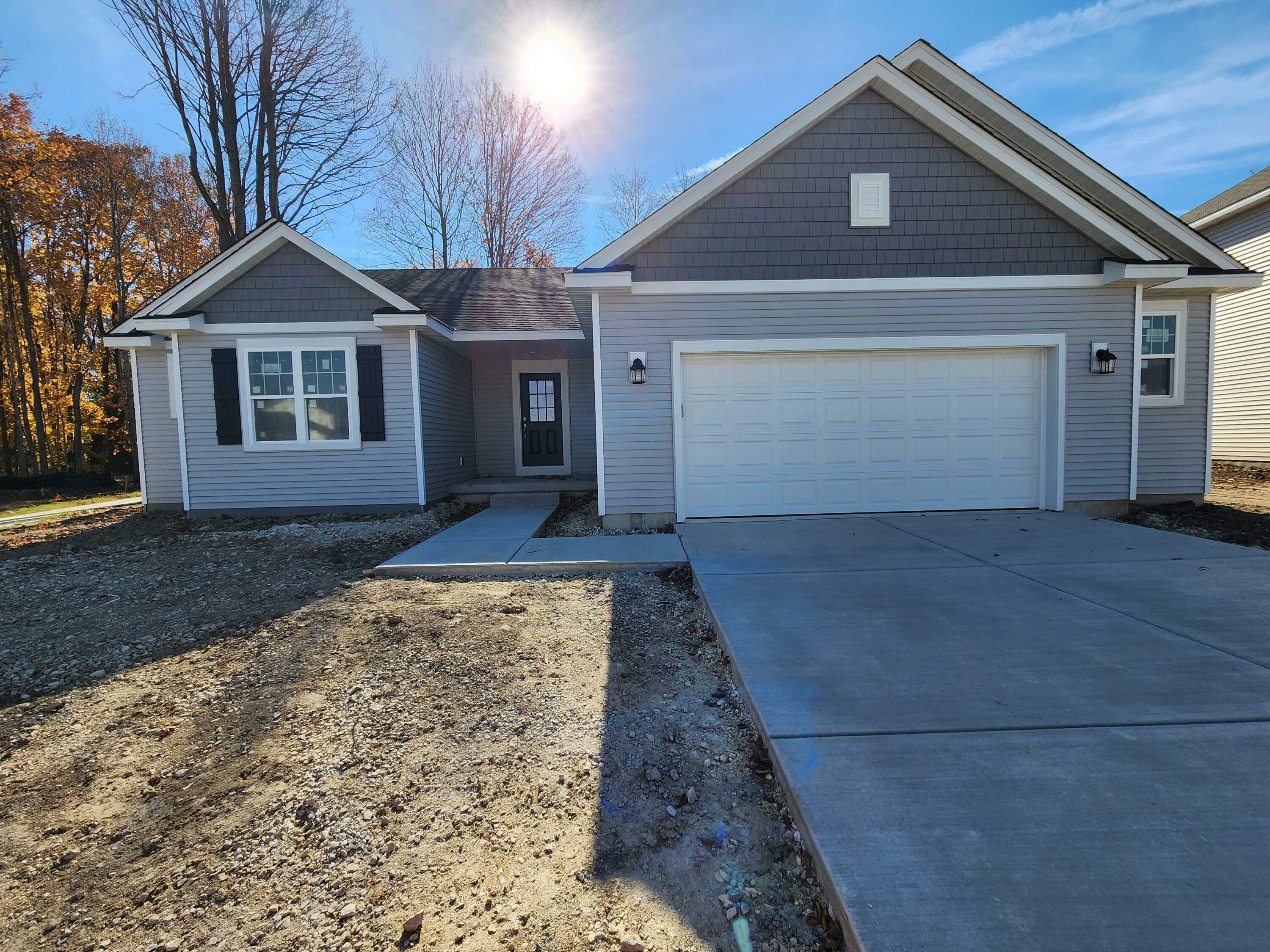 Property Photo:  W197n16648 Ridgeway Dr  WI 53037 