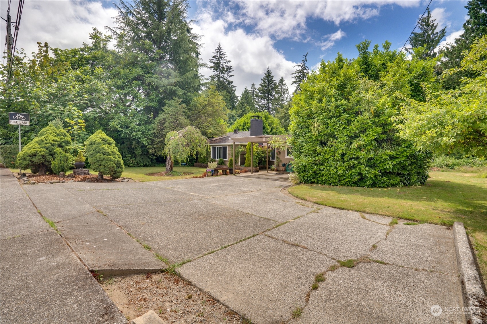 Property Photo:  1213 Boulevard Road SE  WA 98501 