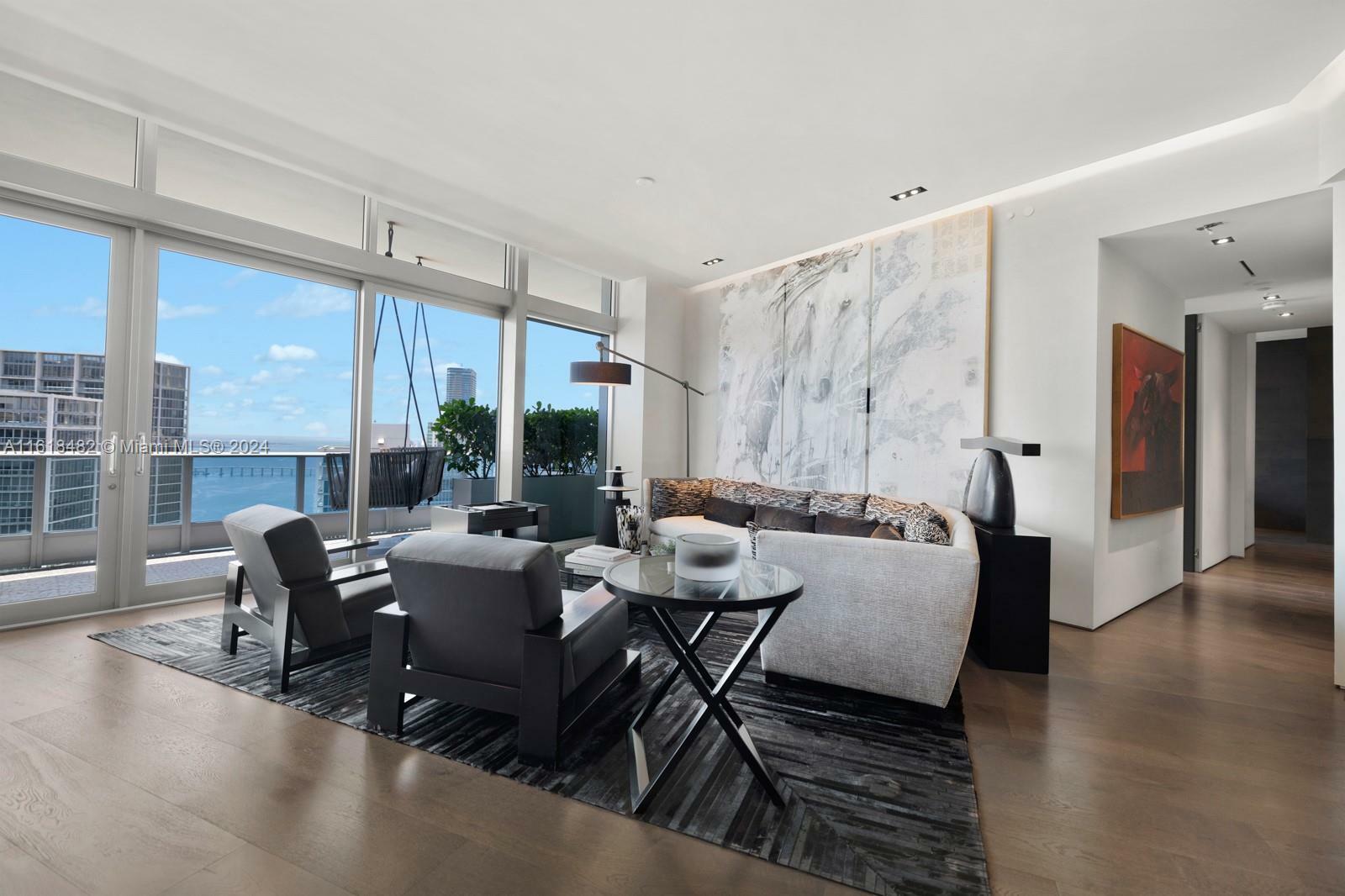 Property Photo:  200 Biscayne Boulevard Way Ph5404  FL 33131 