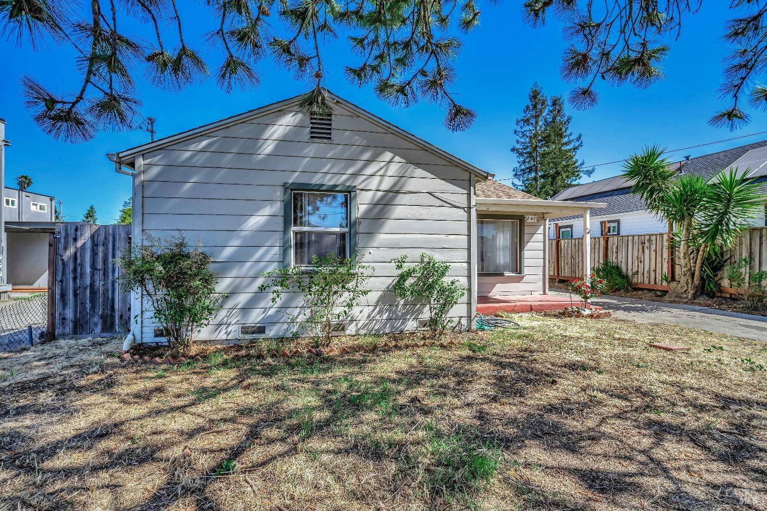 Property Photo:  241 Barham Avenue  CA 95407 