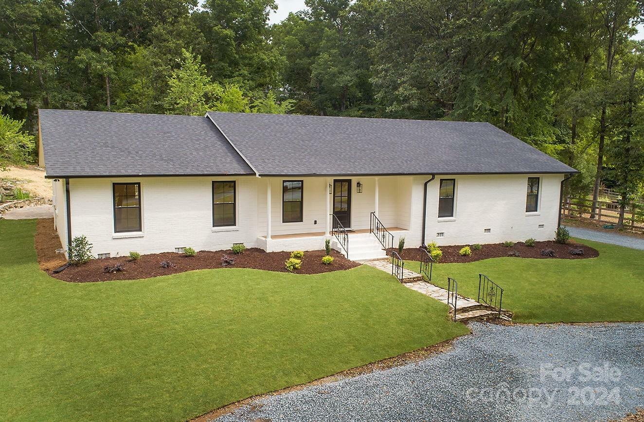 Property Photo:  215 Ridgewood Drive  NC 28112 