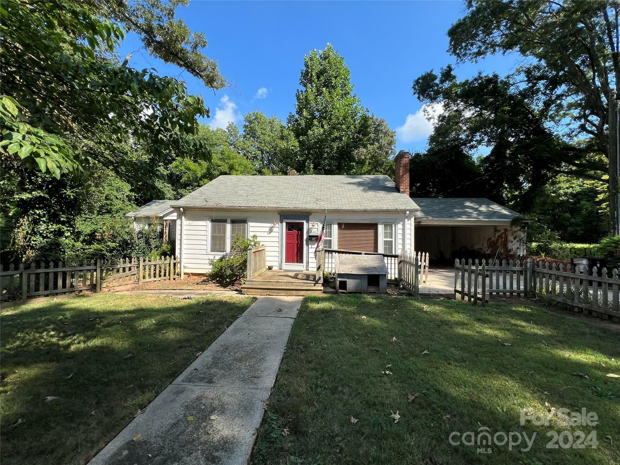 Property Photo:  109 American Avenue NE  NC 28025 