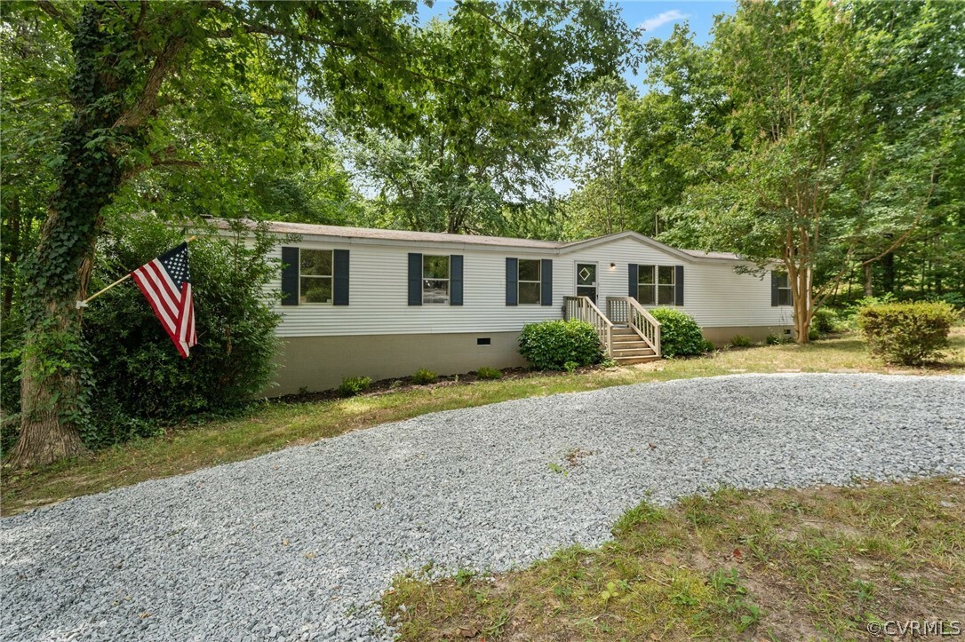 Property Photo:  1172 Hendricks Road  VA 23958 