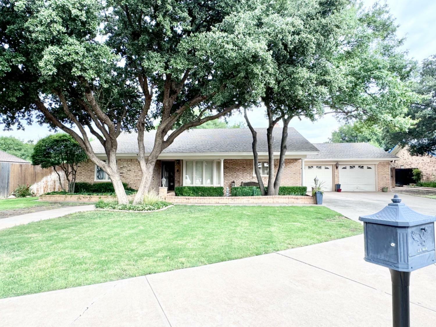 9204 Lynnhaven Avenue  Lubbock TX 79423 photo