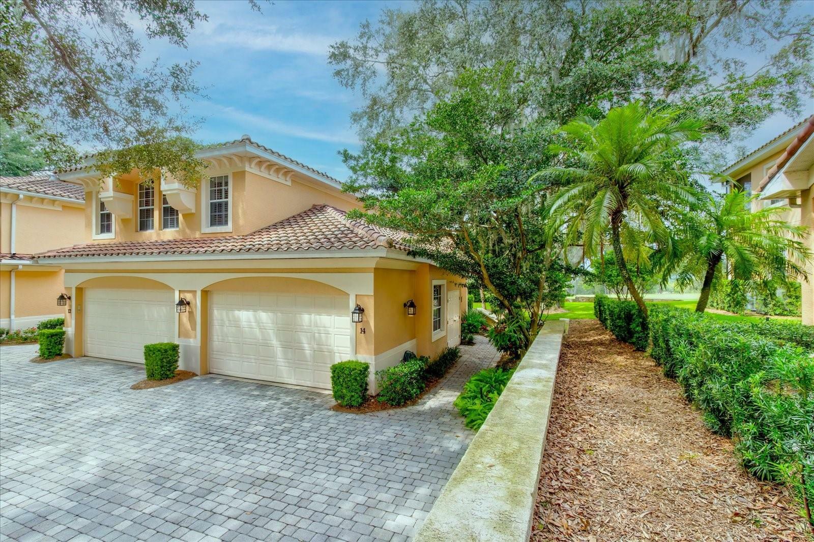 Property Photo:  14 Camino Real Boulevard 14  FL 34737 