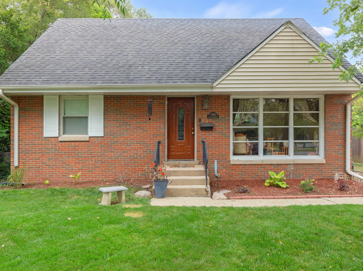 Property Photo:  18618 Golfview Avenue  IL 60430 