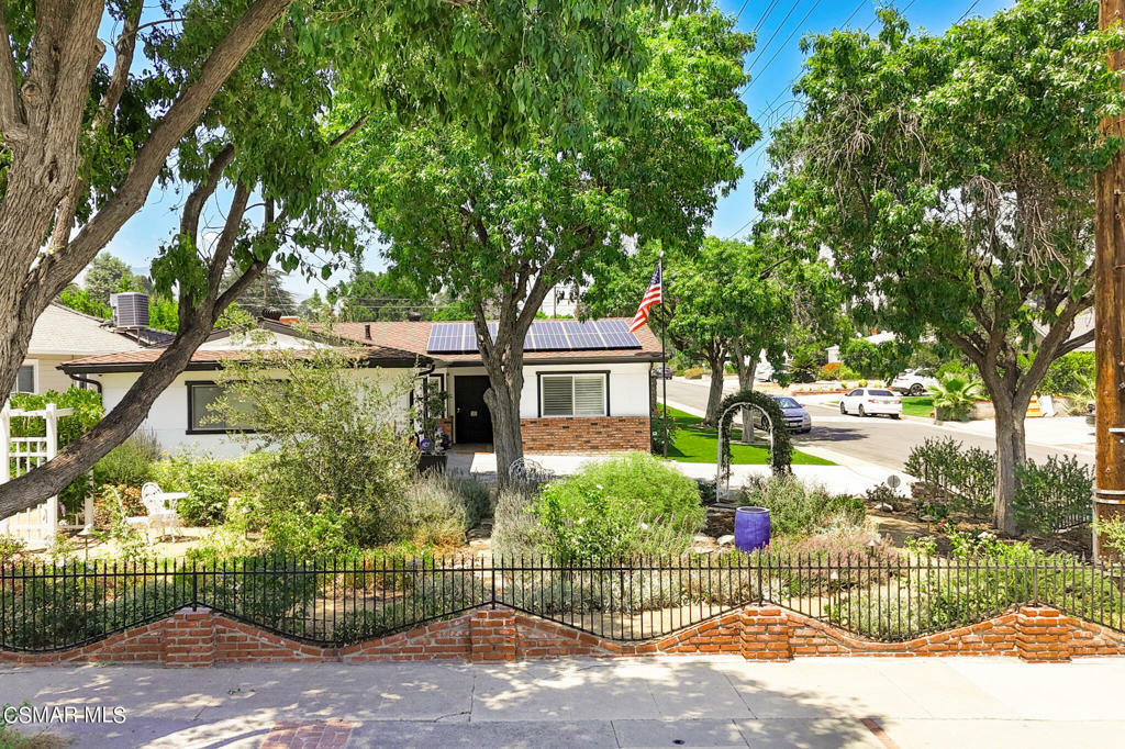 Property Photo:  17501 Los Alimos Street  CA 91344 