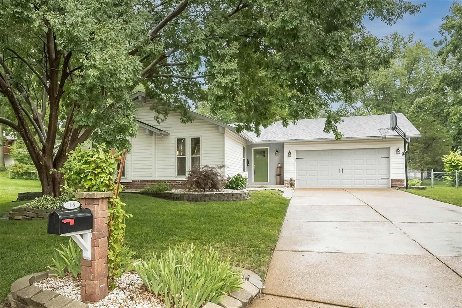 Property Photo: 16 Cherrywood Court MO 63376