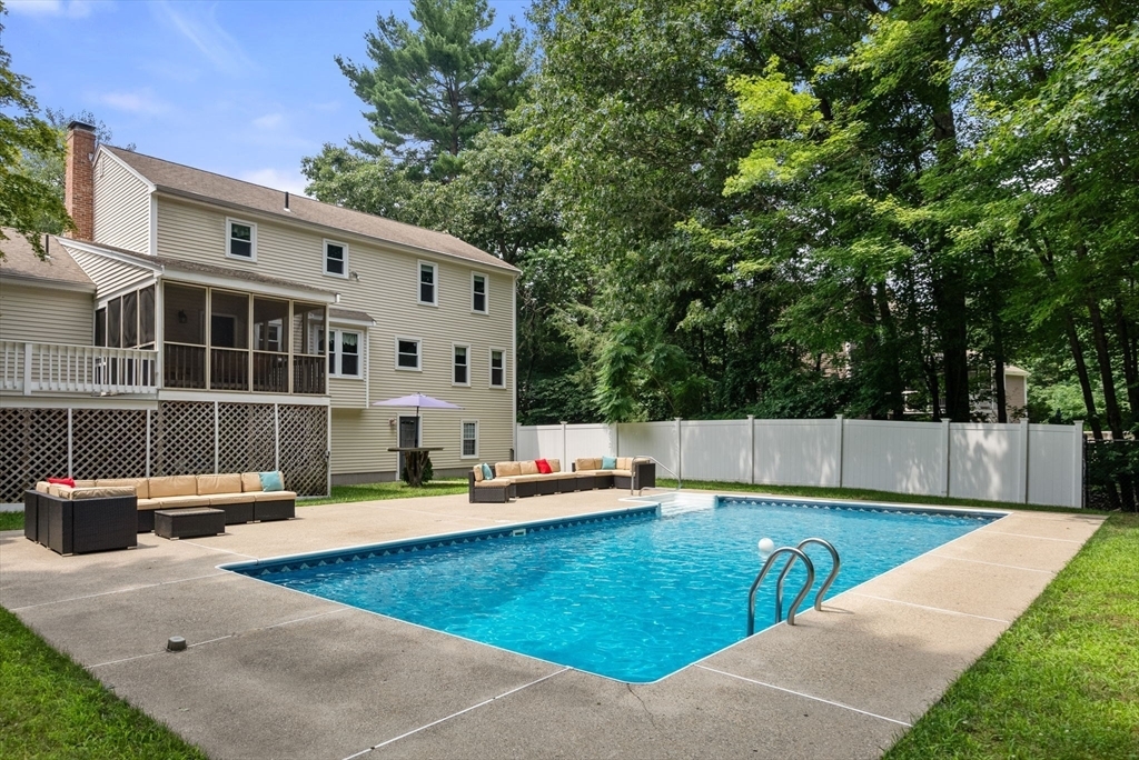 Property Photo: 5 Gaskill Cir MA 01747