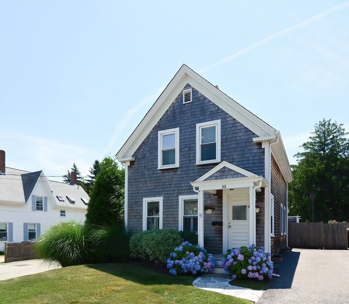 Property Photo: 10 Hamilton St 10 MA 02360