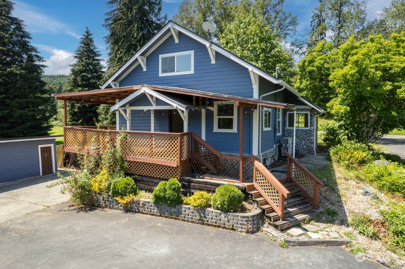 Property Photo:  7604 Grandview Road  WA 98223 