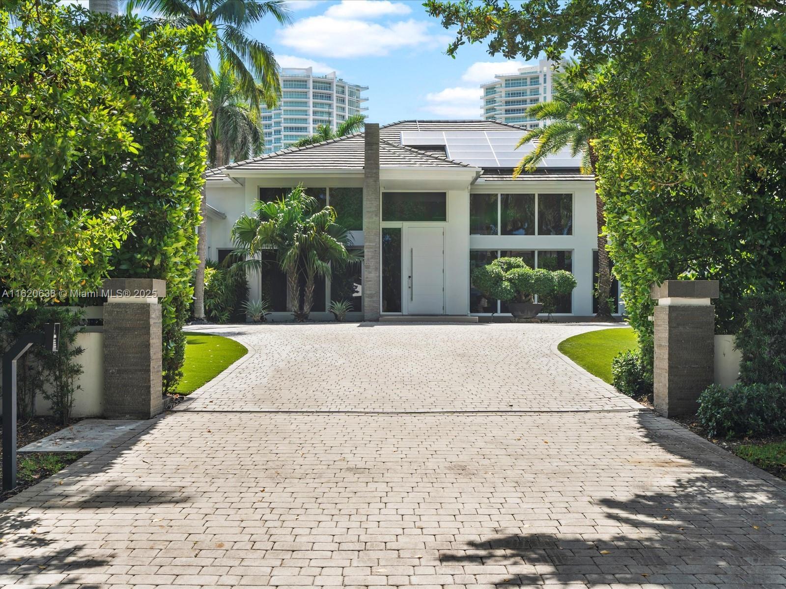 Property Photo:  224 S Island Is  FL 33160 