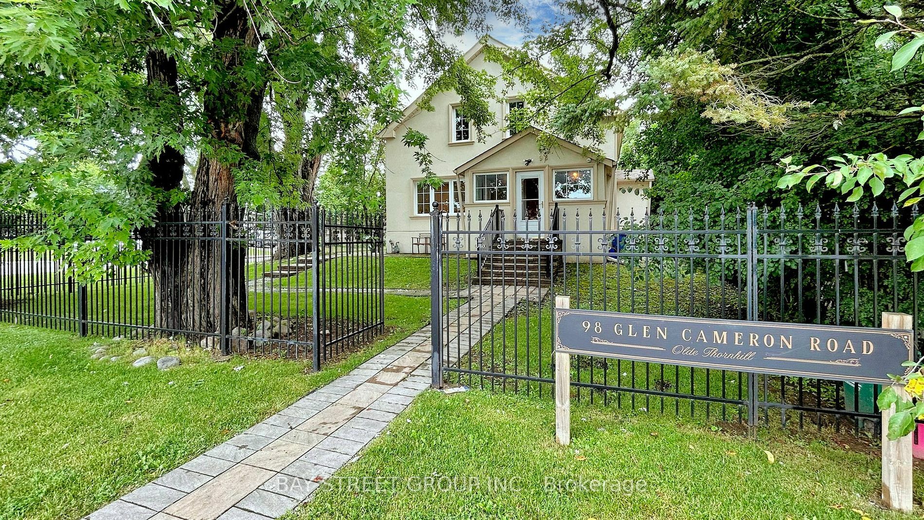 Property Photo:  98 Glen Cameron Rd  ON L3T 1P8 