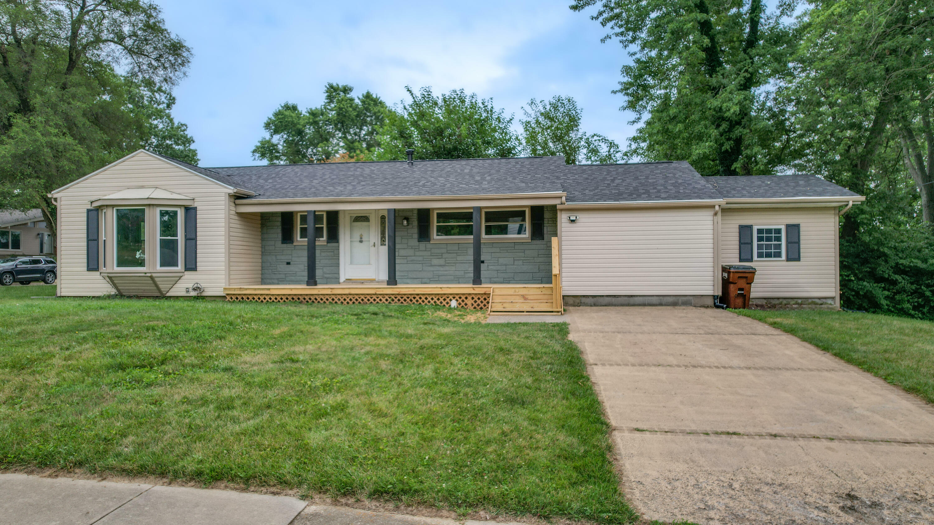 246 Palmer Drive  Fairborn OH 45324 photo