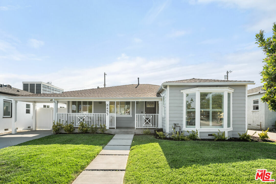 Property Photo:  8455   Truxton Ave  CA 90045 