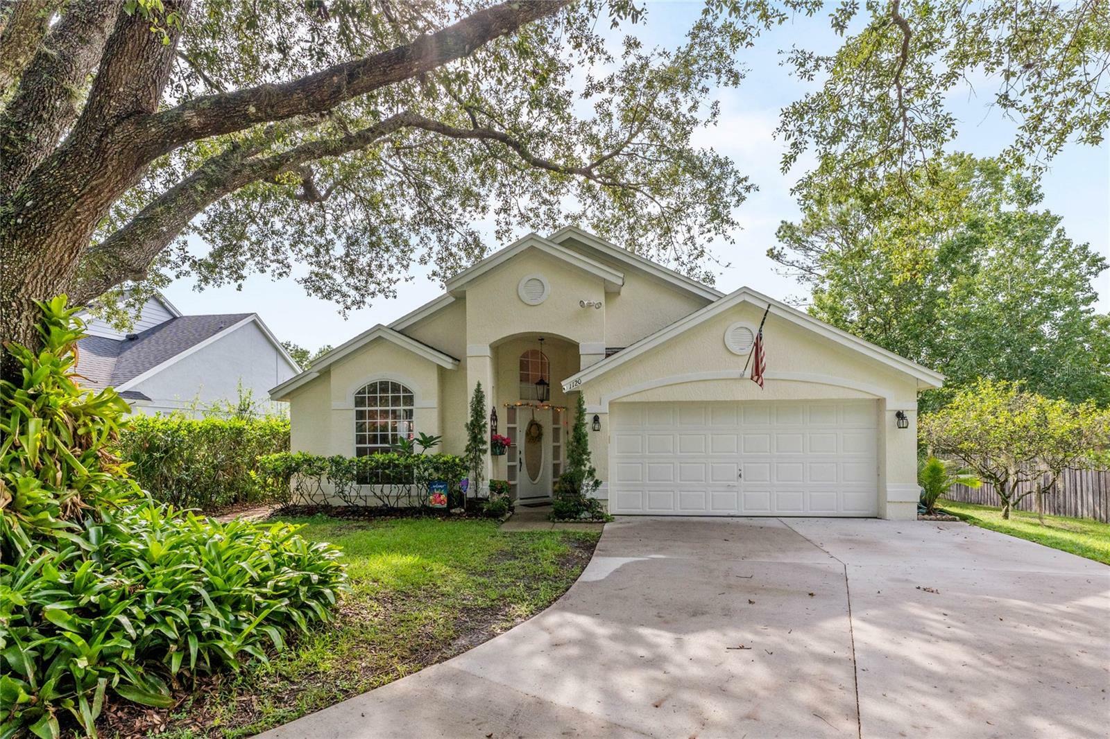 Property Photo:  1120 Parker Canal Court  FL 32765 