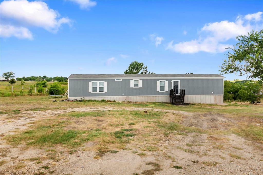 Property Photo:  157 Private Road 4442  TX 76078 