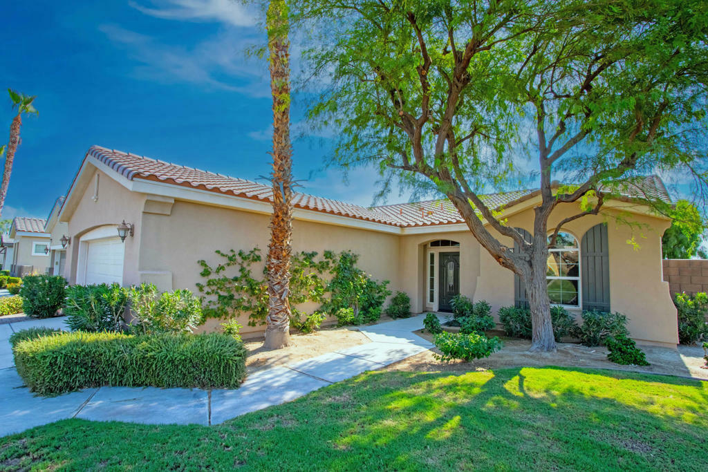 Property Photo:  61110 Living Stone Drive  CA 92253 