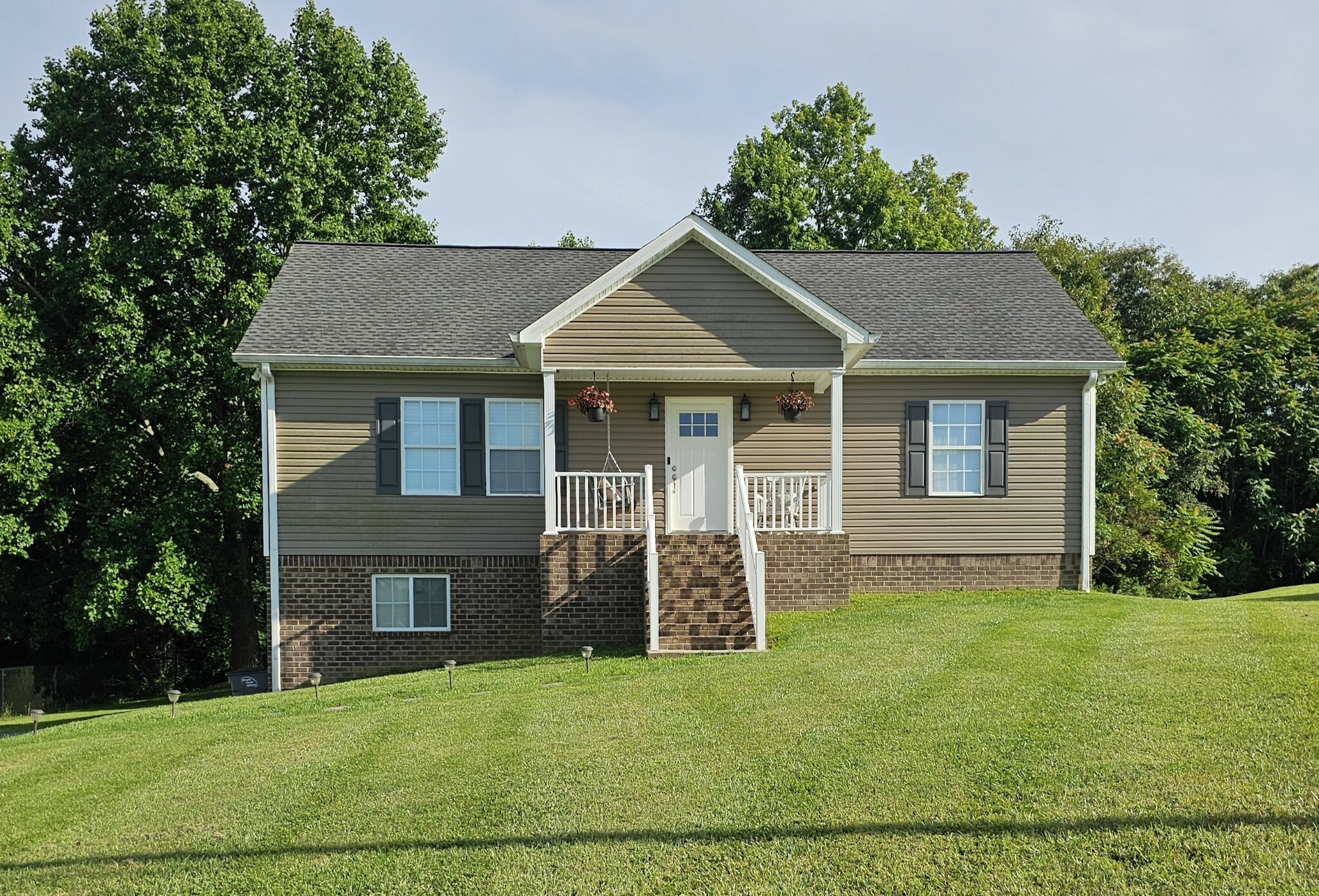 Property Photo:  566 Tuck Rd  TN 37083 