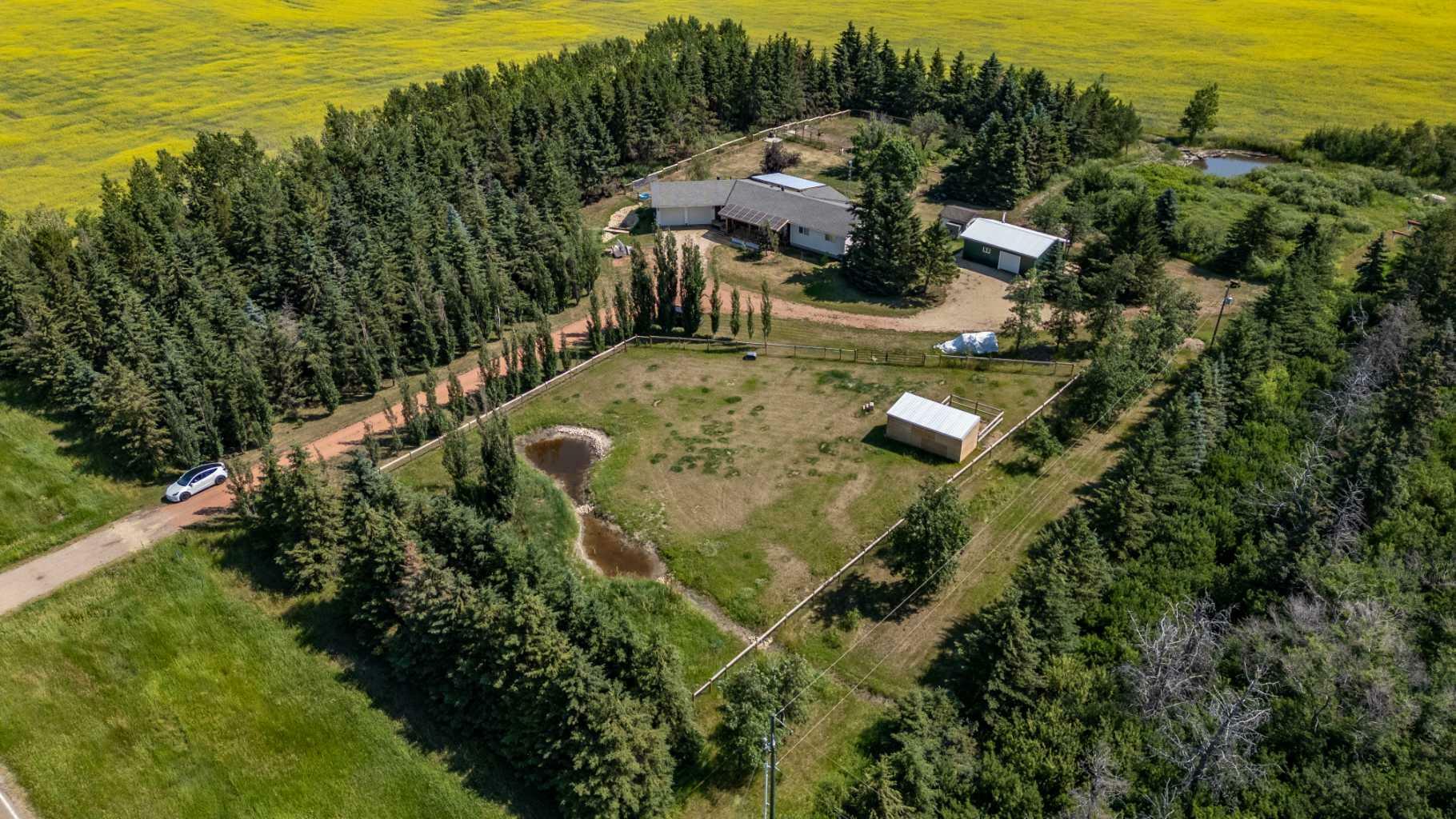 Property Photo: 42245 Hwy 855 AB T0B 2A0