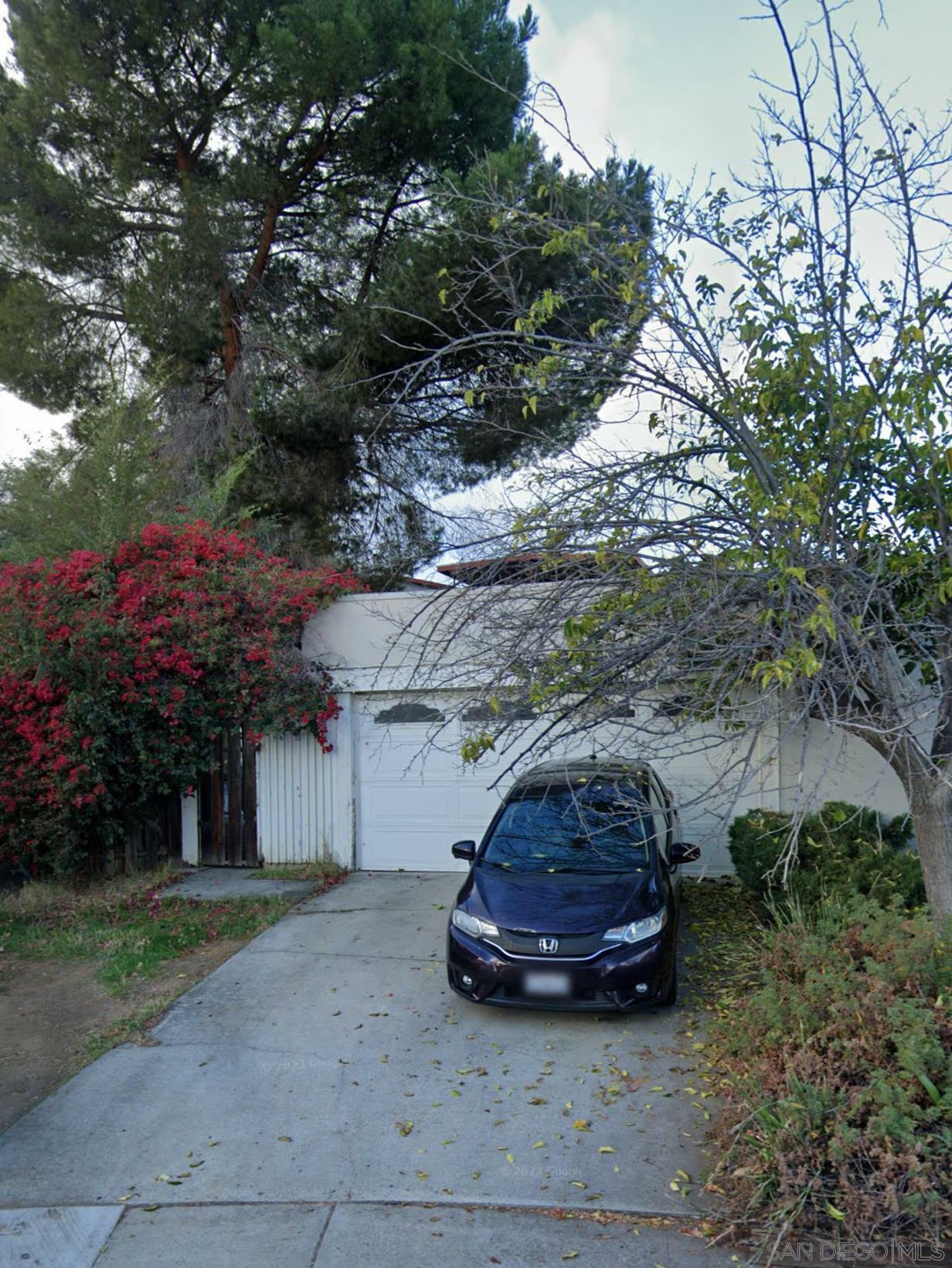 Property Photo:  13201 Saddle Ridge Road  CA 92040 