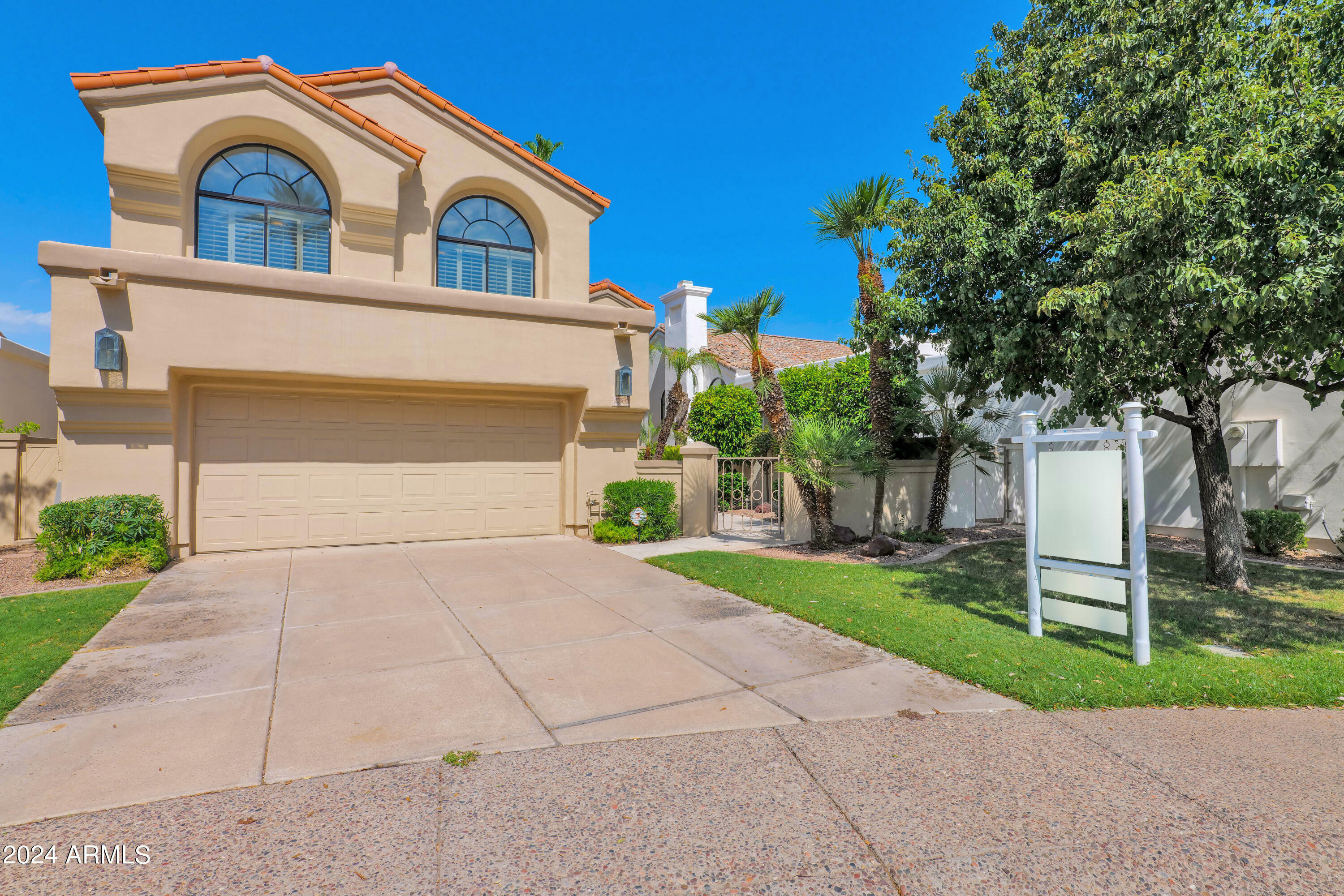 Property Photo:  10304 N 101st Street  AZ 85258 