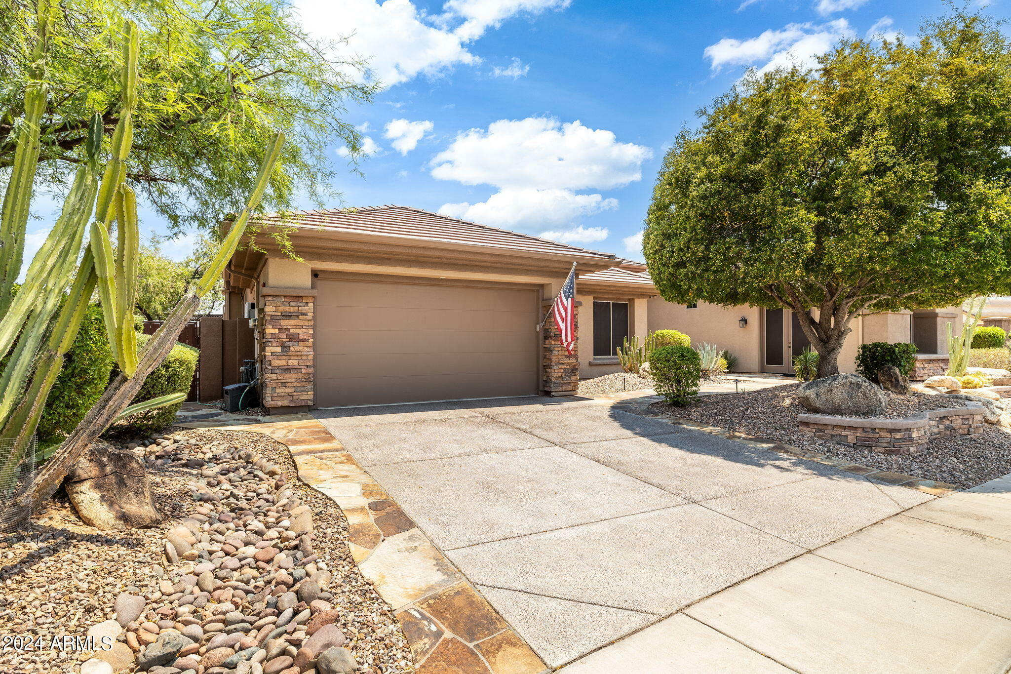 Property Photo:  41307 N Club Pointe Drive  AZ 85086 