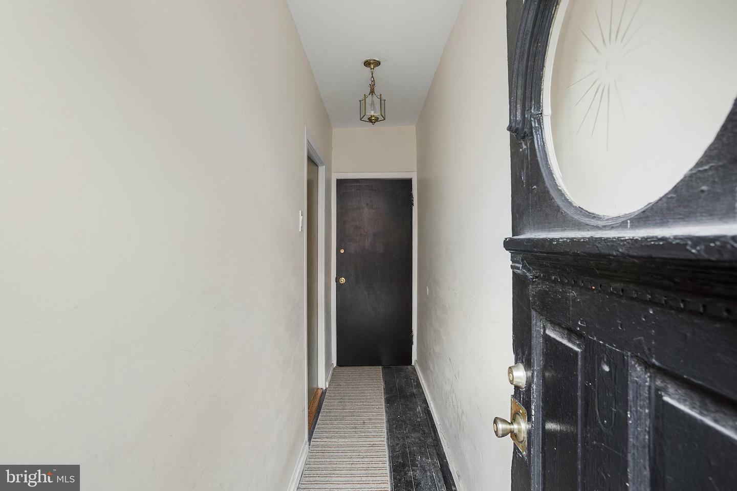 Property Photo:  1930 Montrose Street 1  PA 19146 