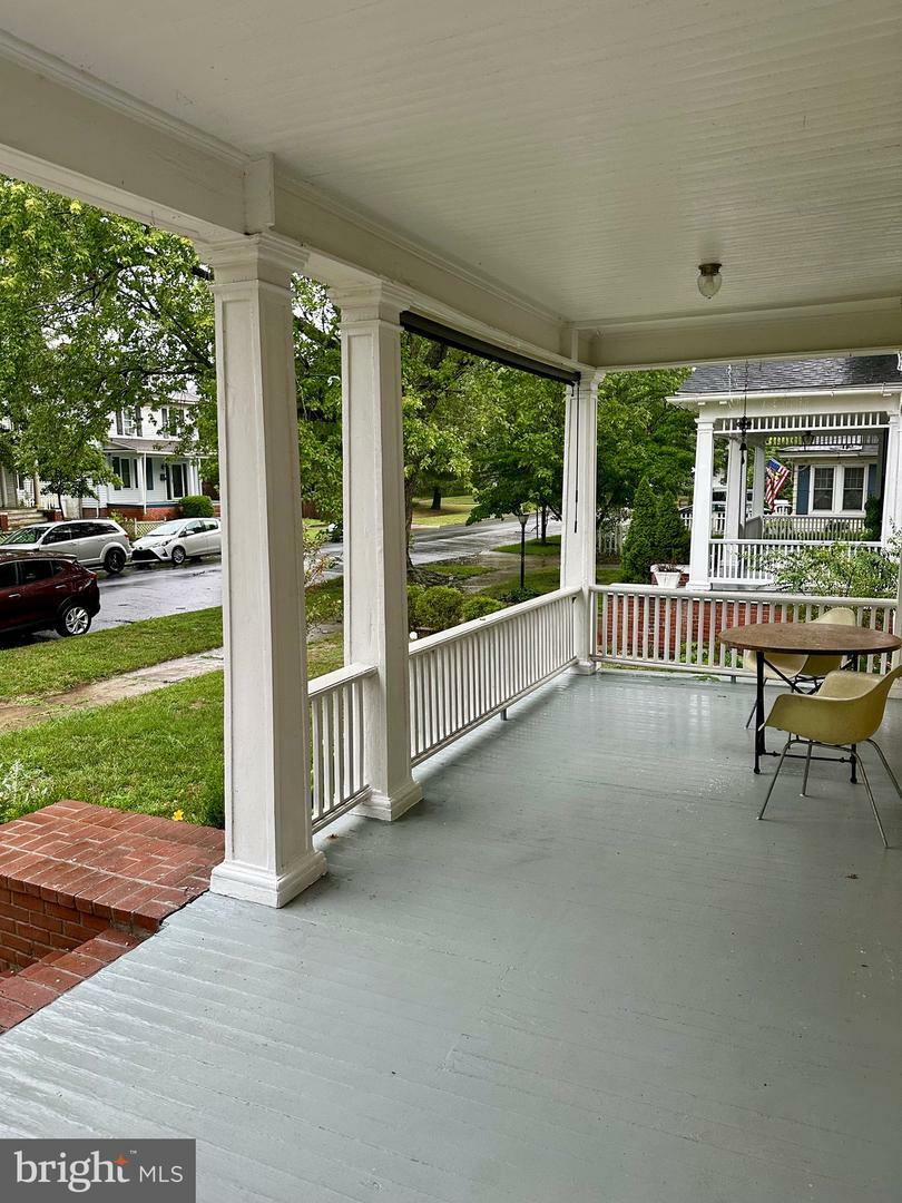 Property Photo:  309 Middle Boulevard  MD 21801 