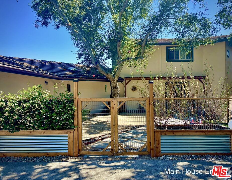 Property Photo:  10935   San Marcos Rd  CA 93422 