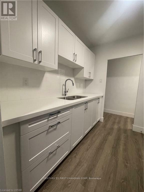 Photo de la propriété:  225 Cathcart Street 307  ON N6C 1E8 