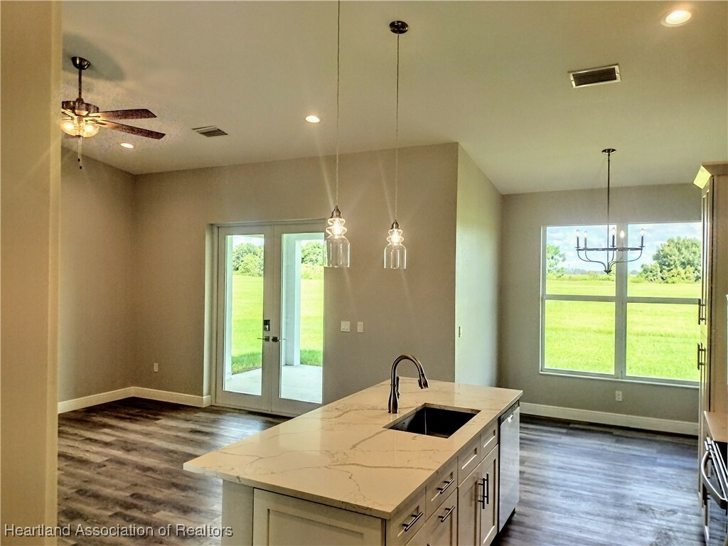 Property Photo:  1369 Blue Heron Drive  FL 33876 