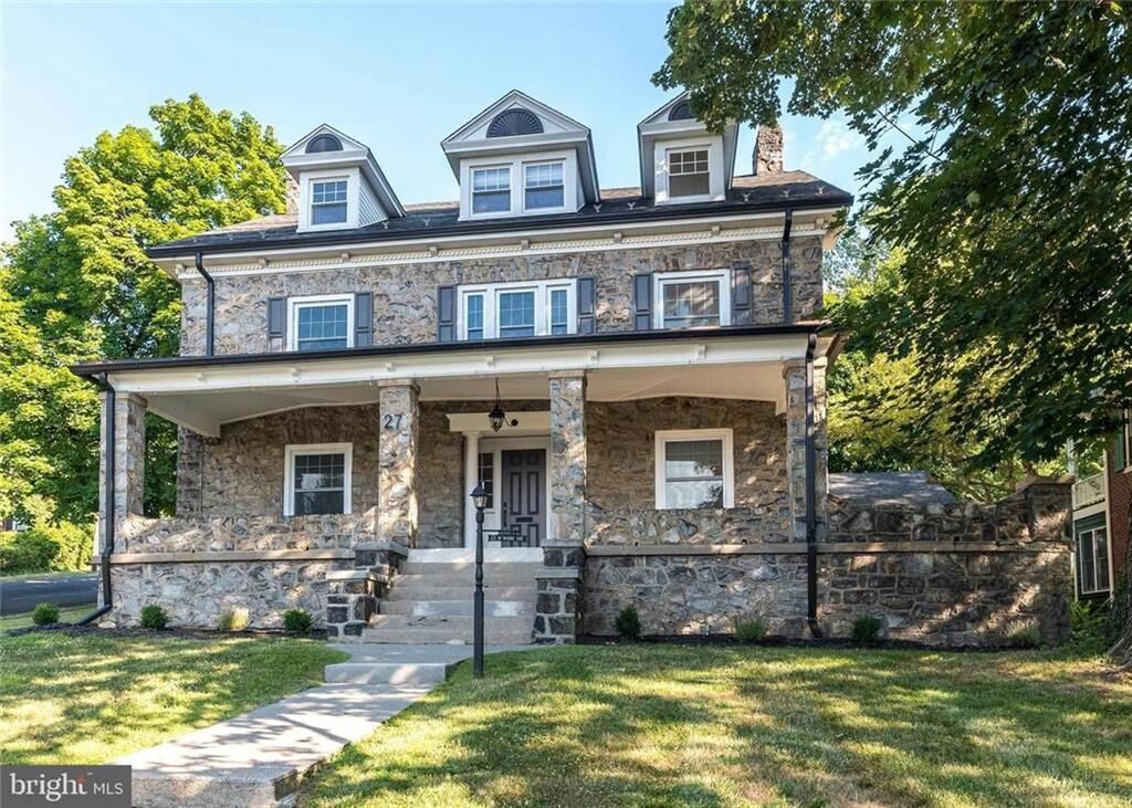 Property Photo: 27 West Wayne Avenue PA 18042