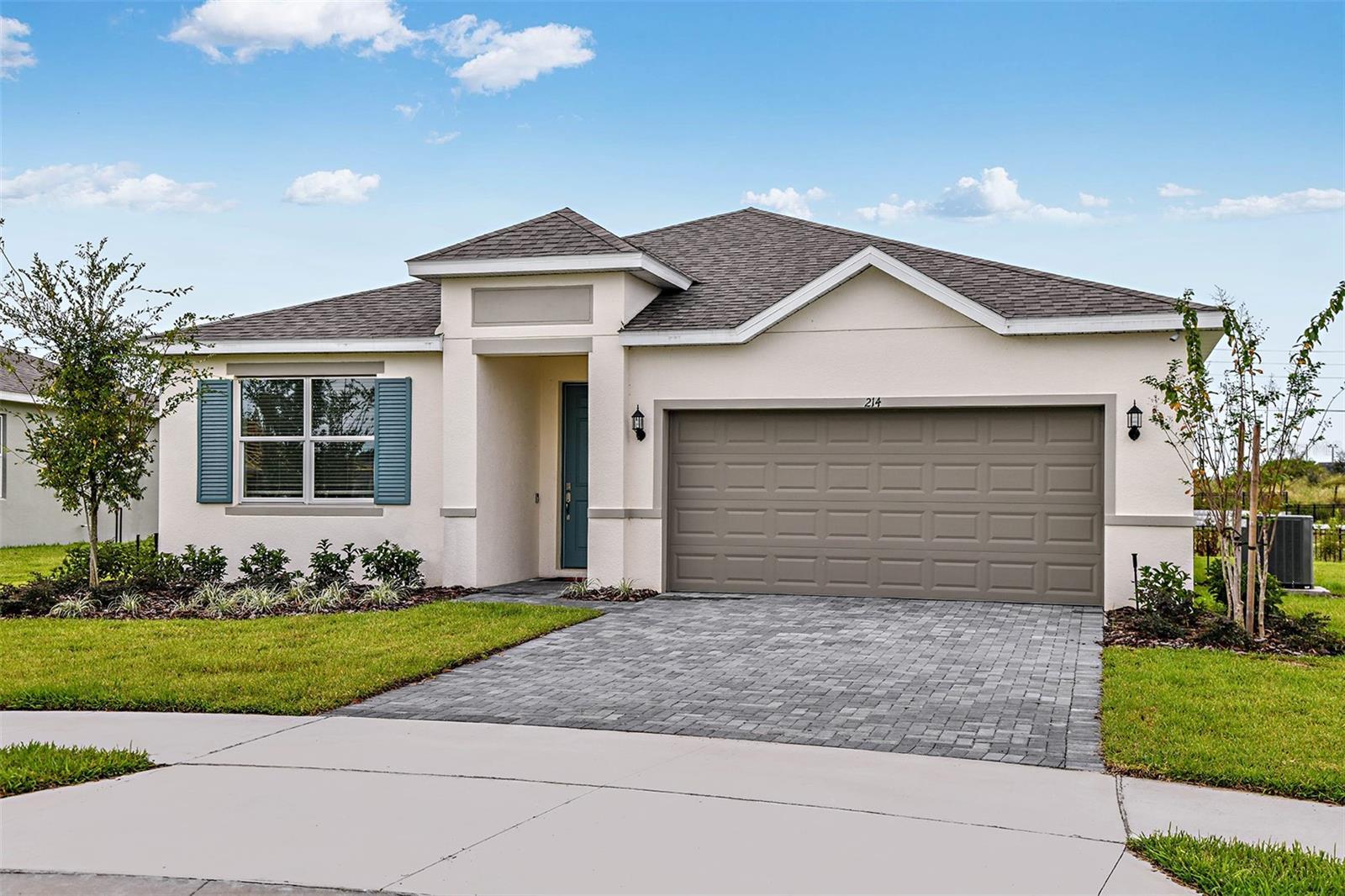 Property Photo: 2014 Firethorn Loop FL 33844