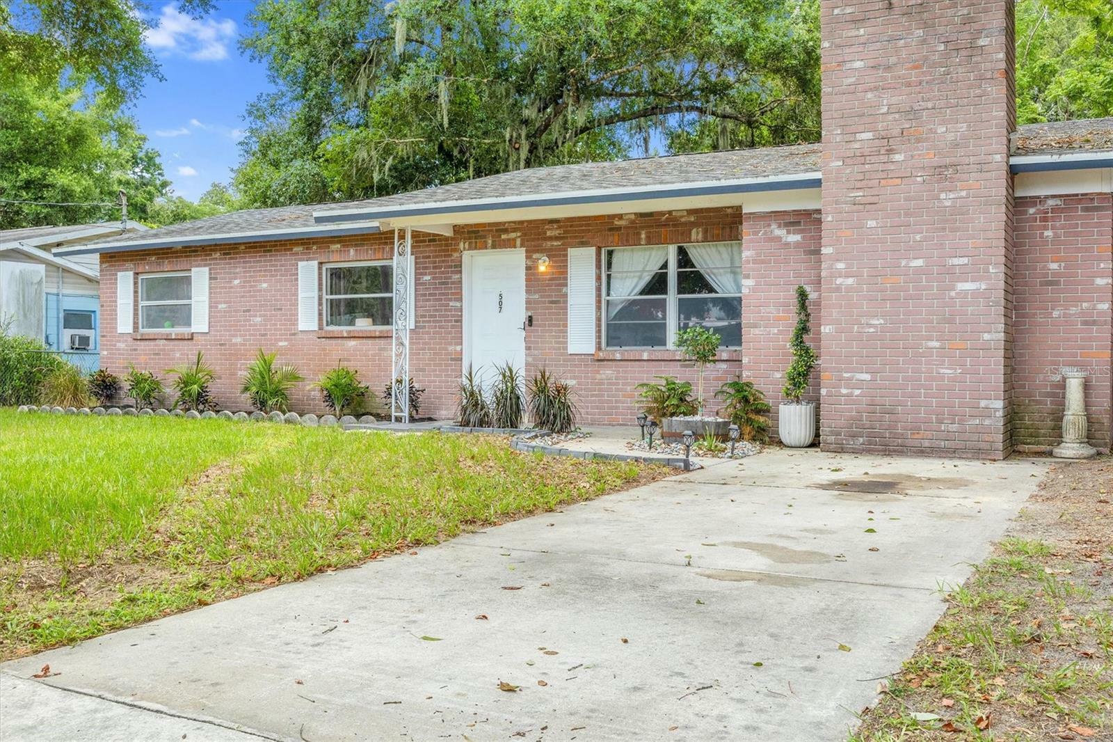 Property Photo:  507 8th Street SE  FL 33841 