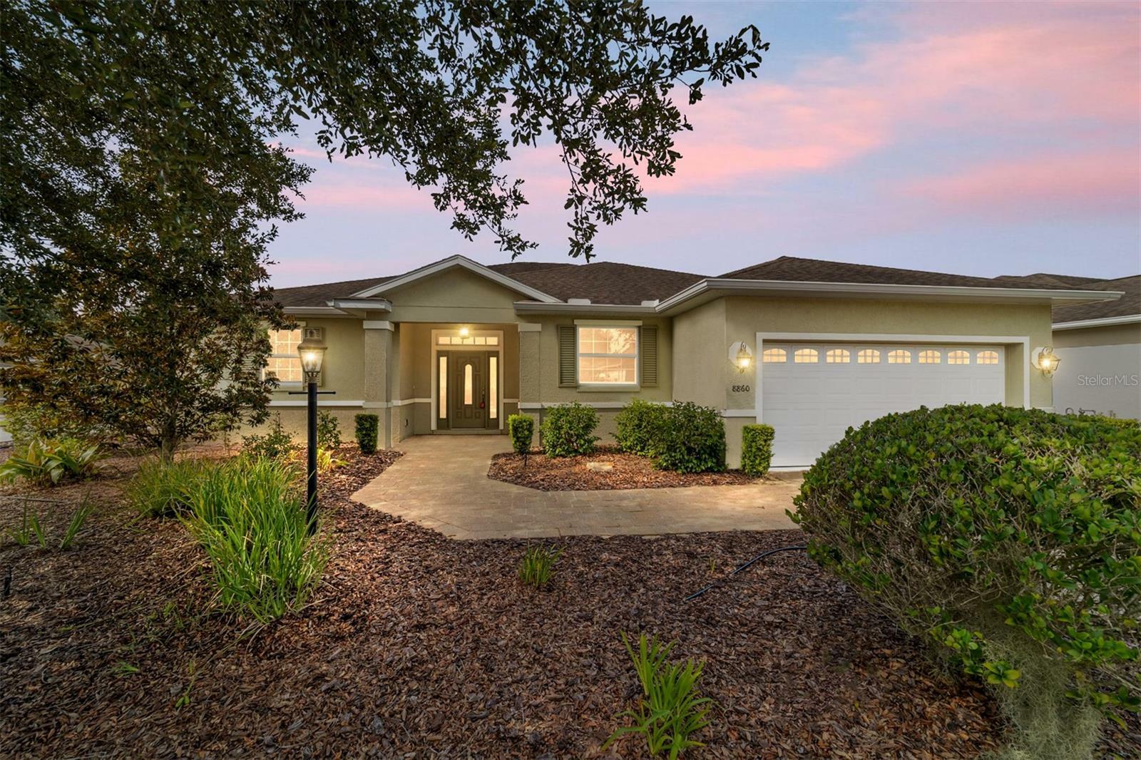 Property Photo:  8860 SW 86th Loop  FL 34481 