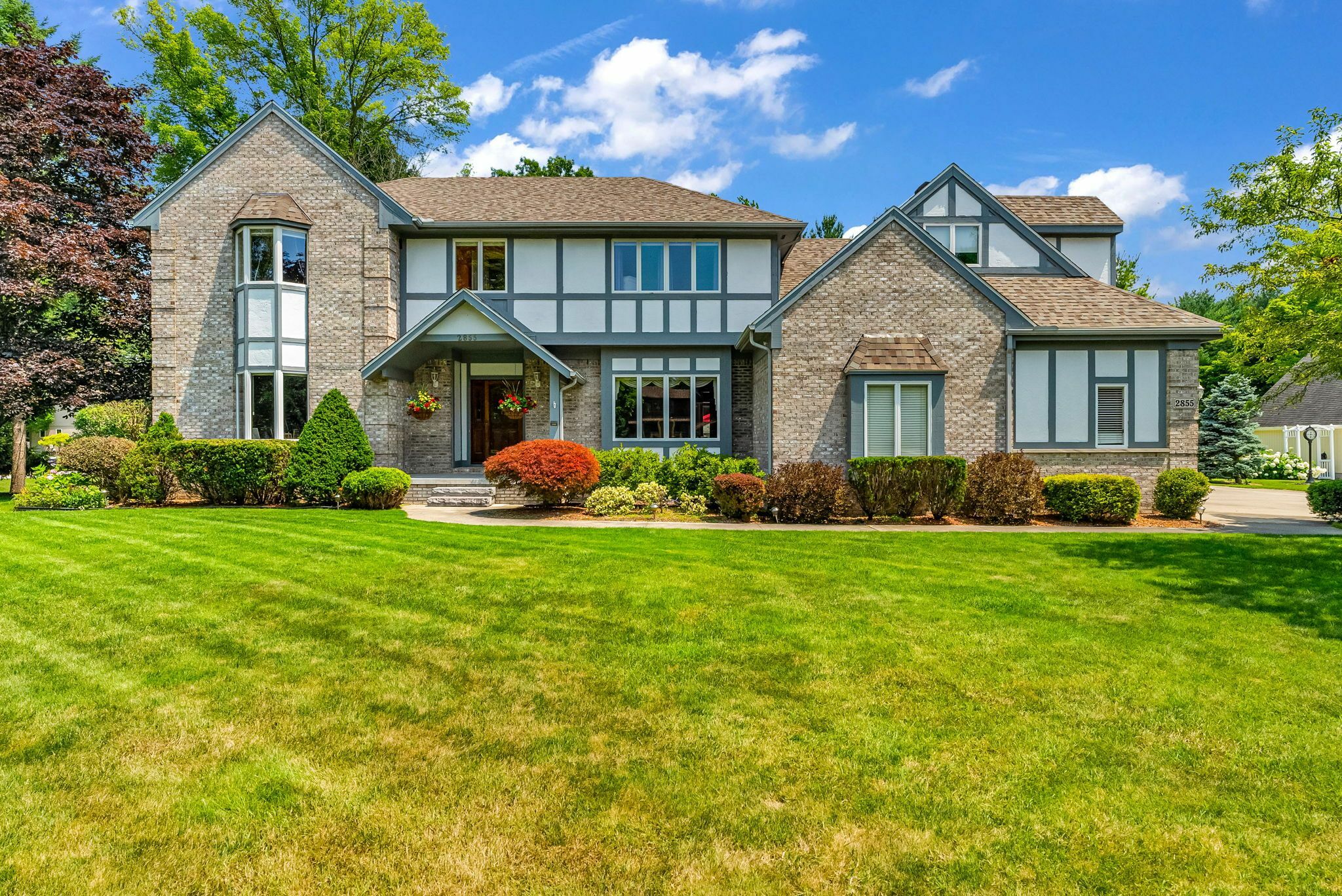 Property Photo:  2855 Bardamar Drive  MI 48059 3505 