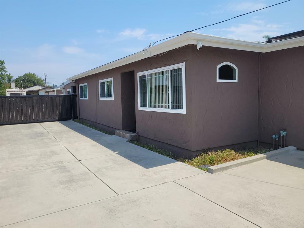 Property Photo:  1422 Naranca Avenue  CA 92021 